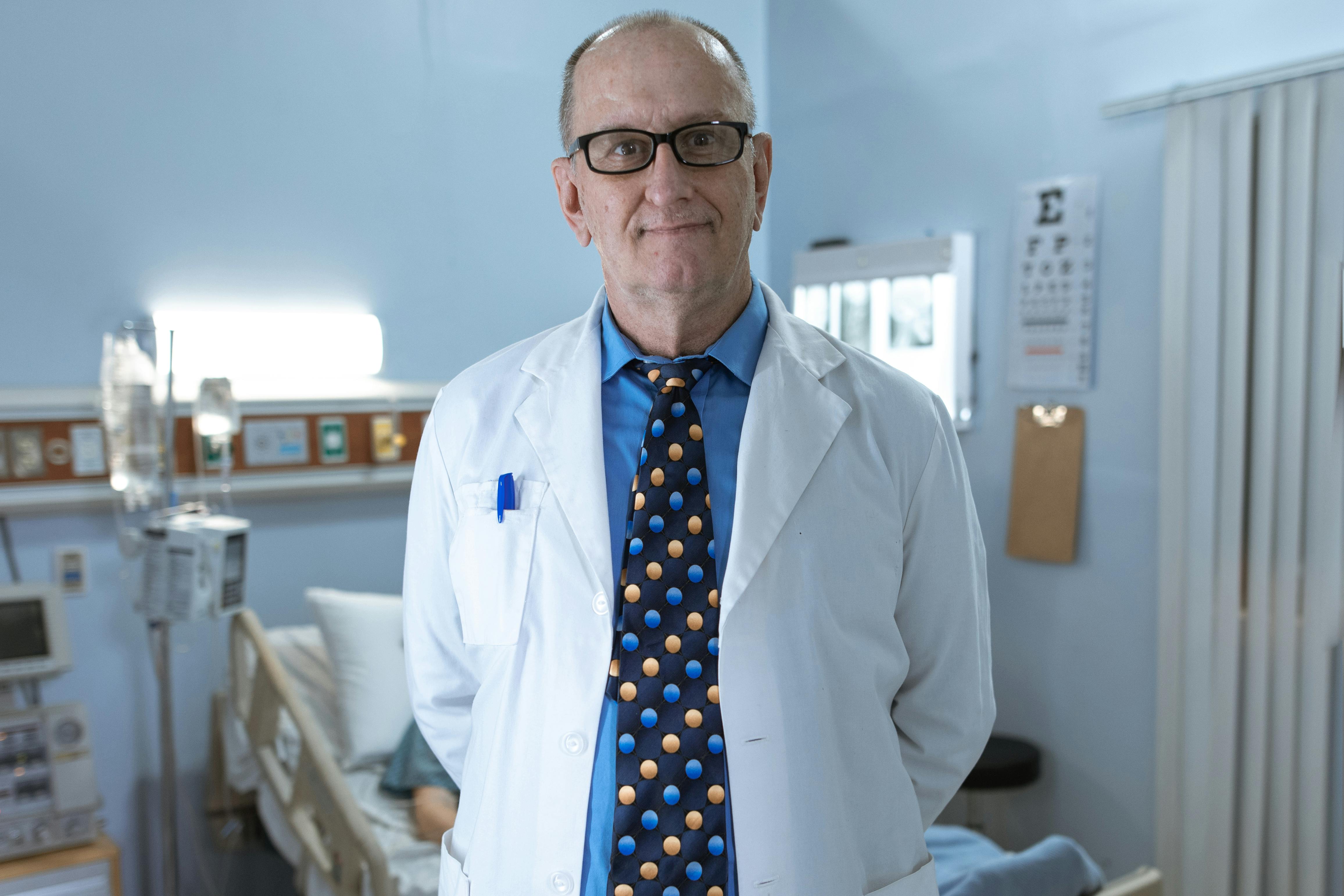 V&S Enterprises hospital lab coats for doctors